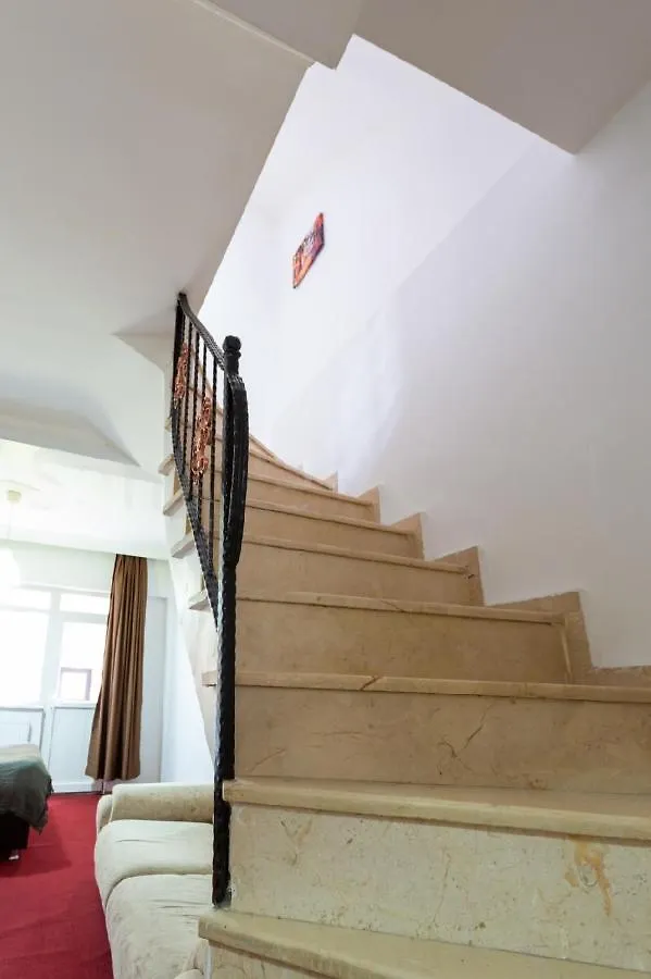 Cosmic Apartment Istanbul