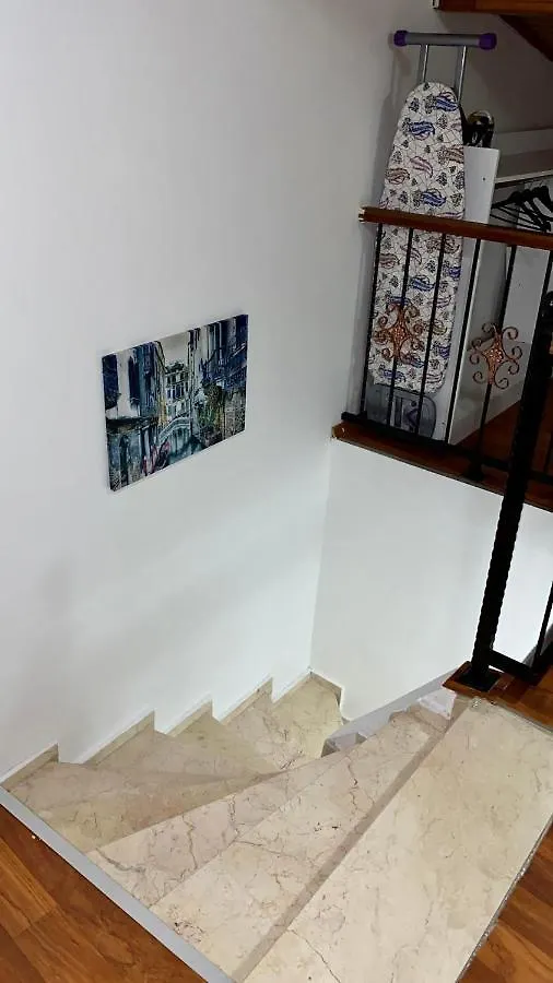 Cosmic Apartment 이스탄불